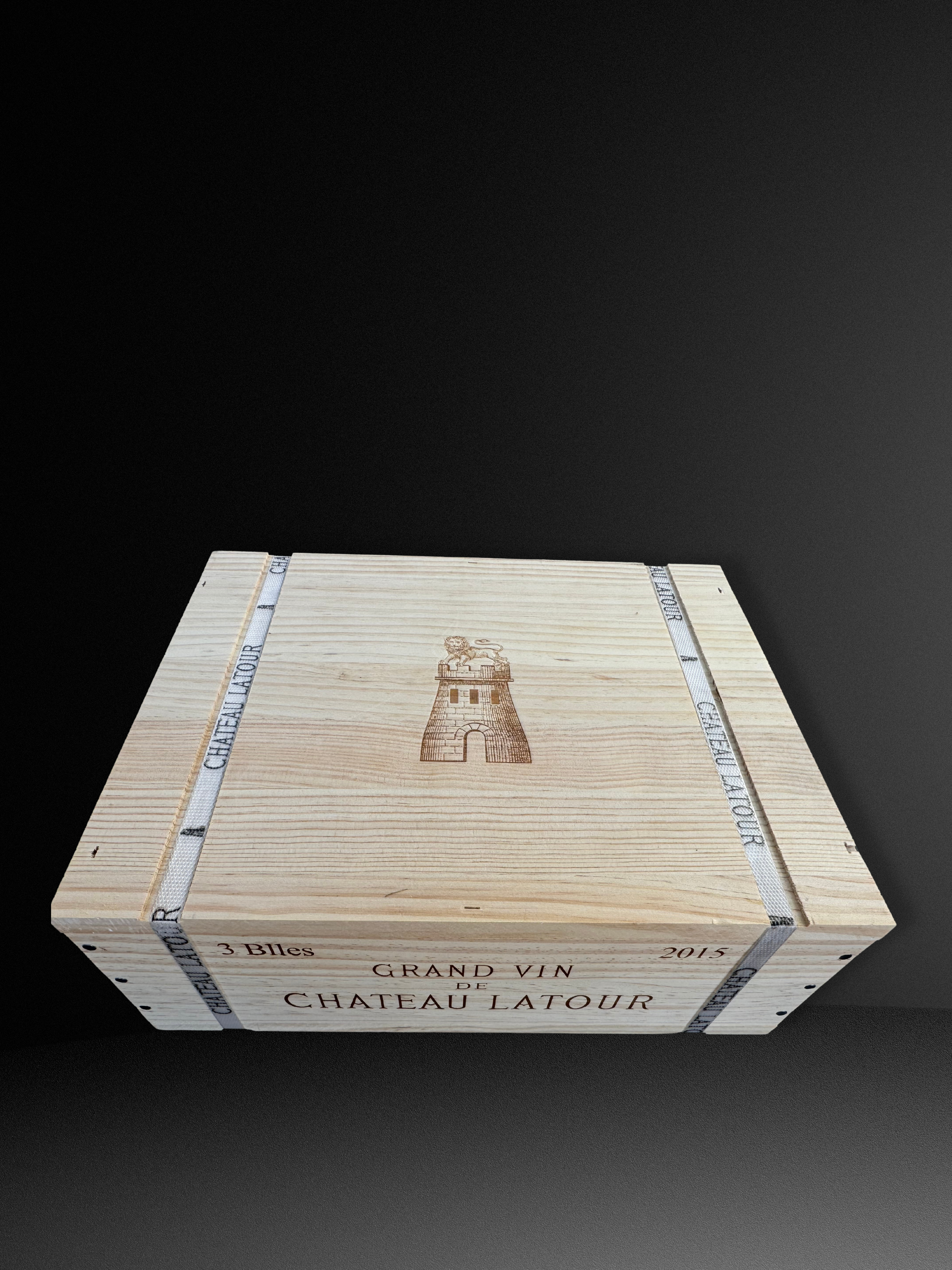 Chateau Latour, 2015 3 Fl. OHK