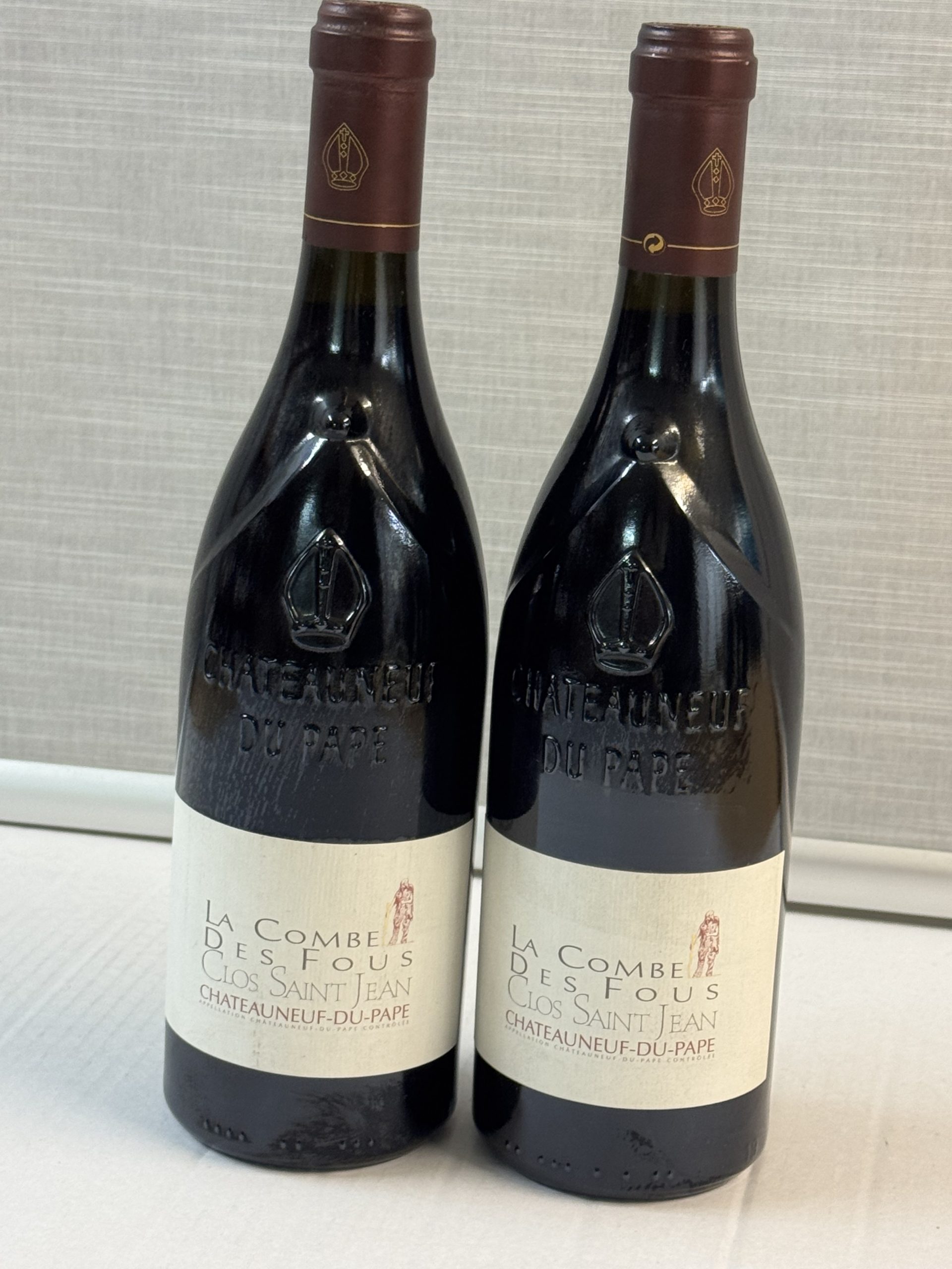 CHÂTEAUNEUF DU PAPE „LA COMBE DES FOUS“ 2003, 2 Fl. – Bild 2