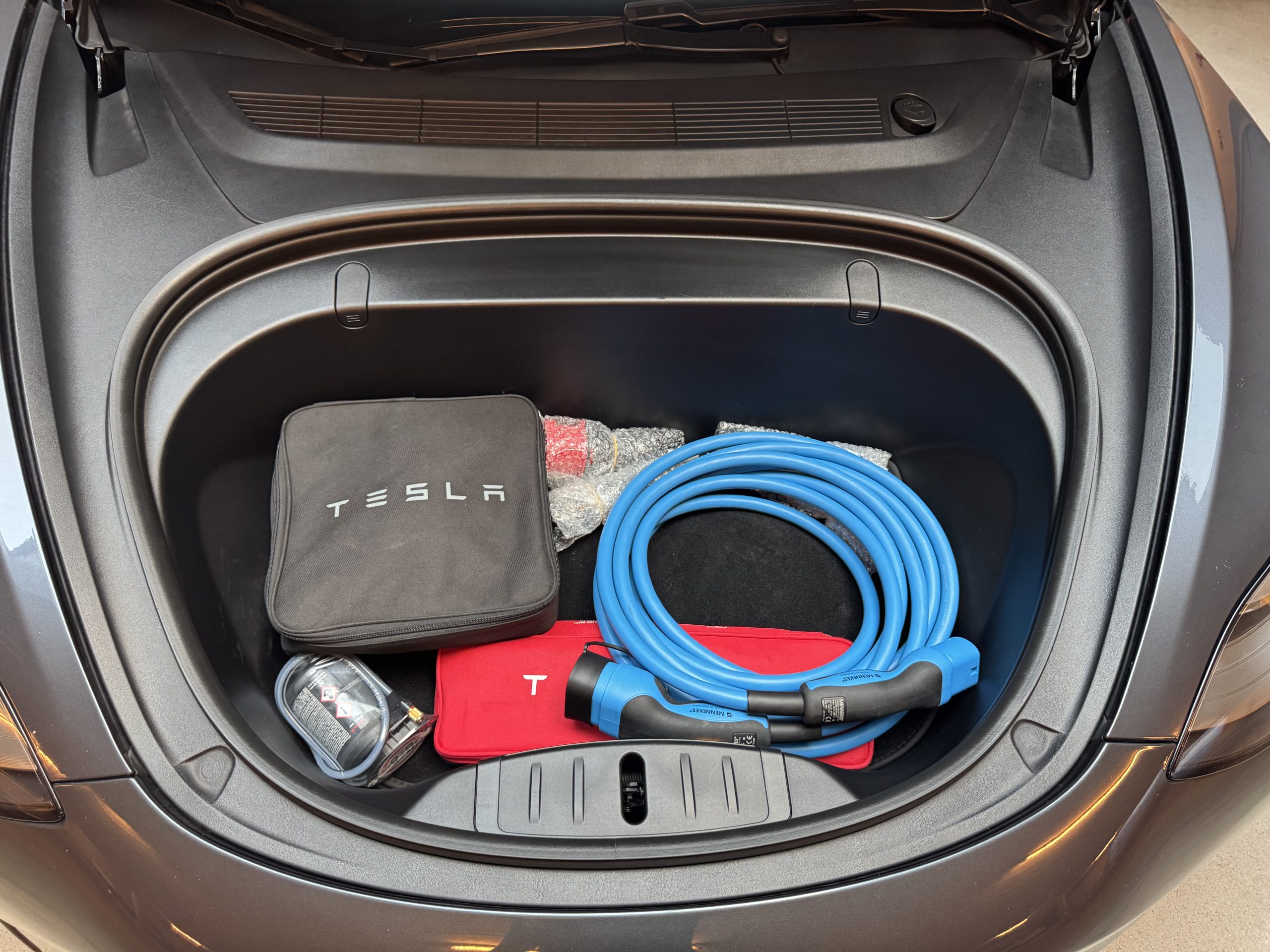 TESLA MODEL 3 Limousine – Bild 31