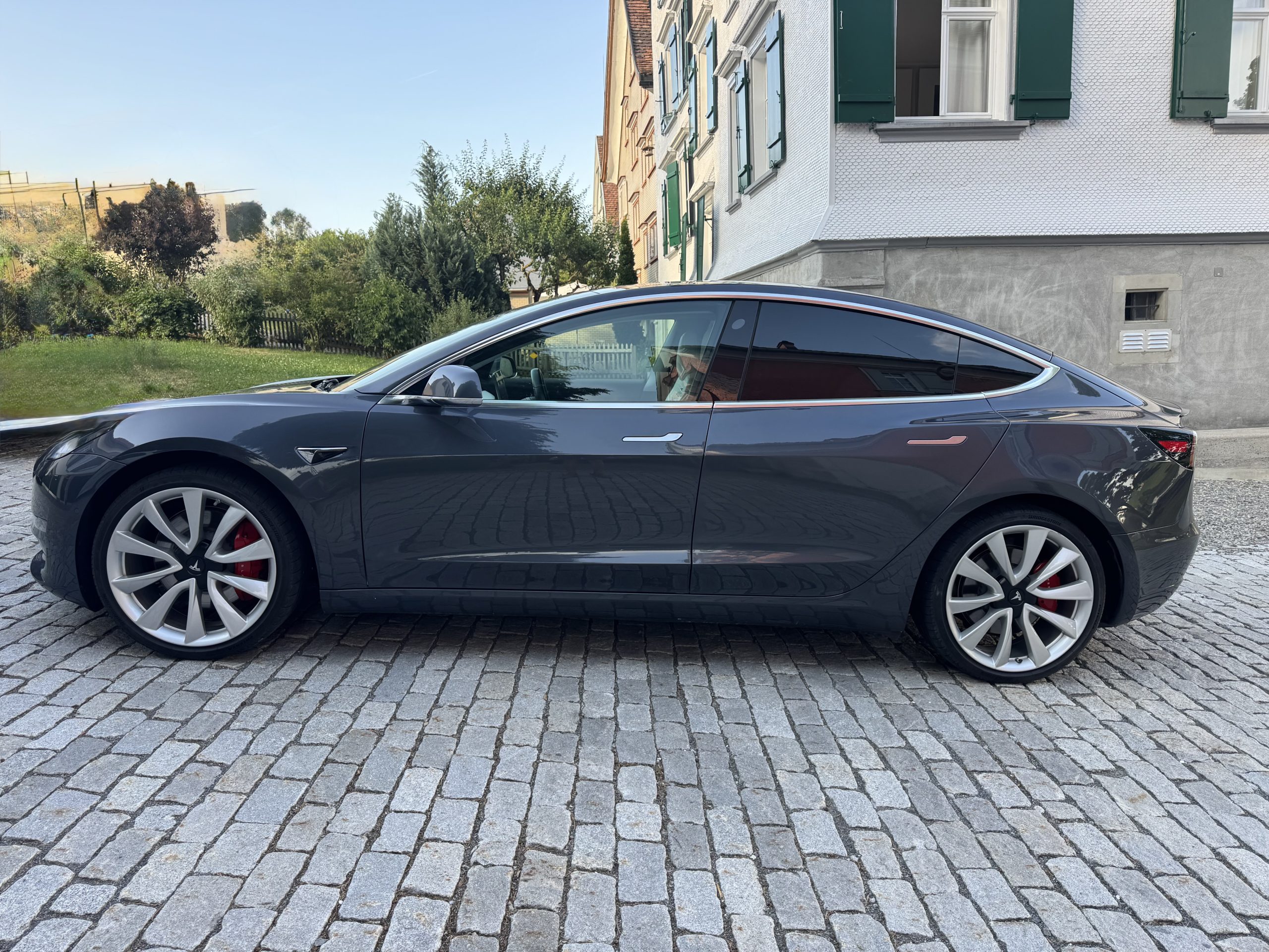 TESLA MODEL 3 Limousine – Bild 8