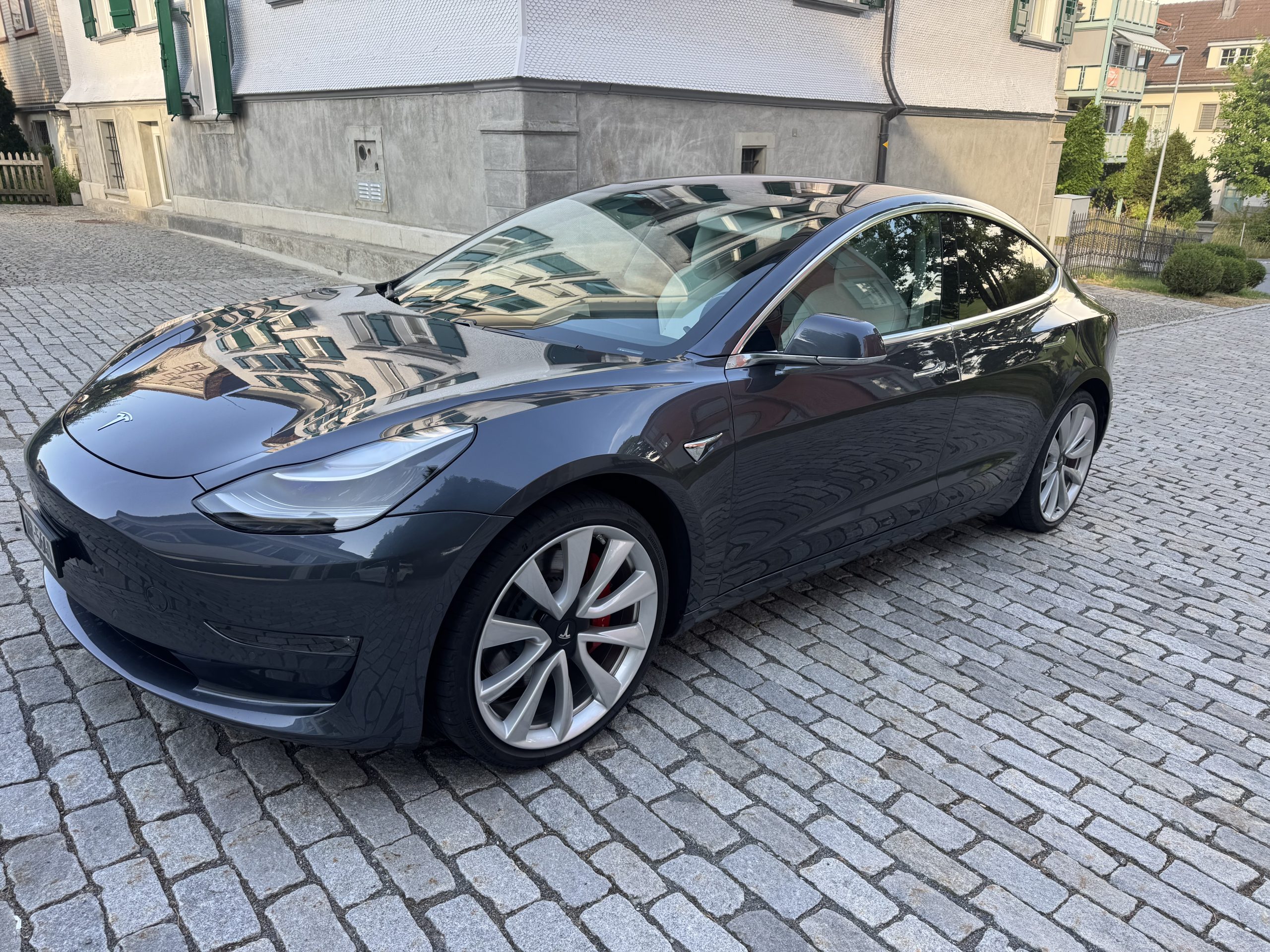 TESLA MODEL 3 Limousine