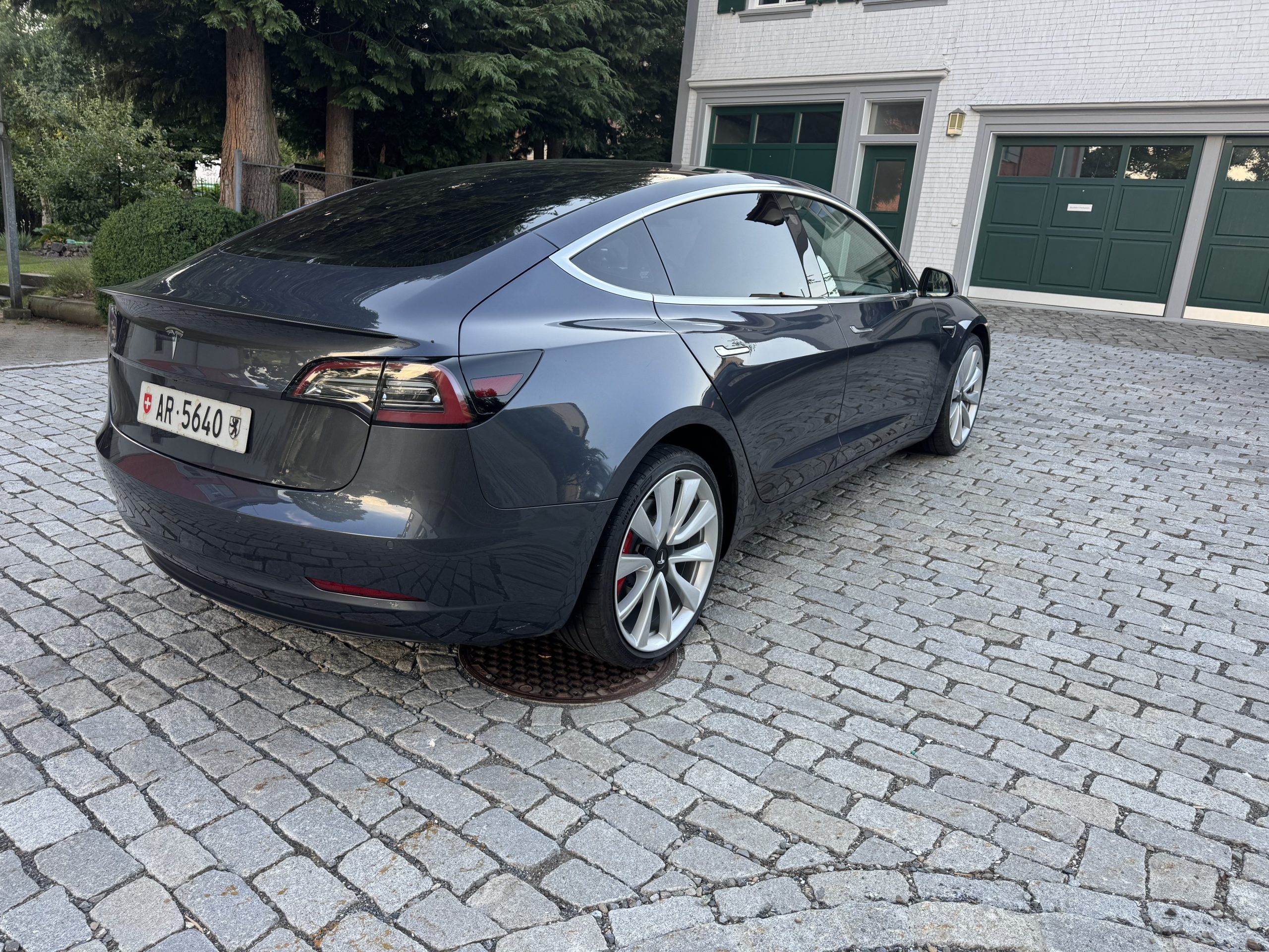 TESLA MODEL 3 Limousine – Bild 5