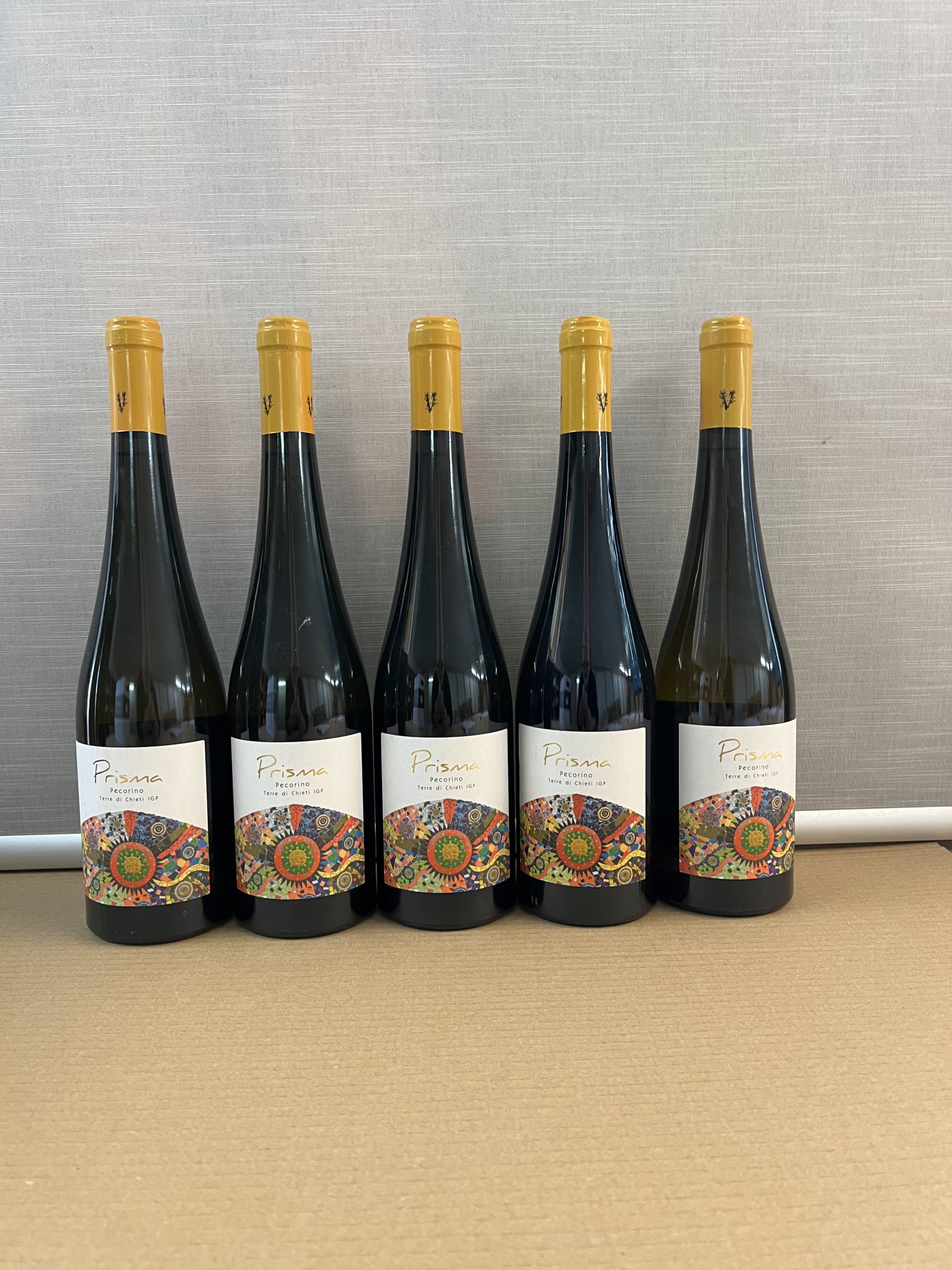Prisma Pecorino 2019, 5 Fl. – Bild 2